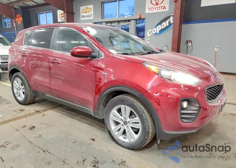 2017 Kia Sportage Lx z USA, uszkodzony, nr VIN KNDPMCAC8H7161535